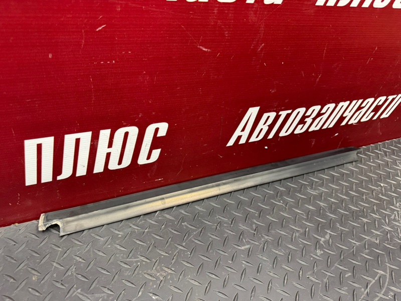 Уплотнитель стекла двери внешний