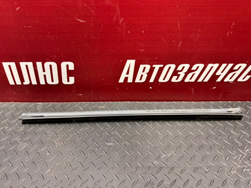 Уплотнитель стекла двери внутренний