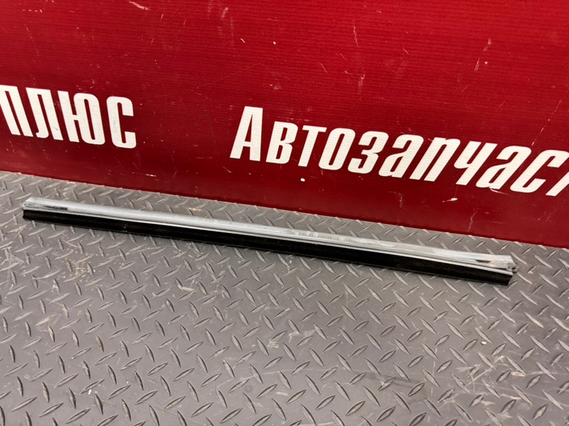 Уплотнитель стекла двери внутренний