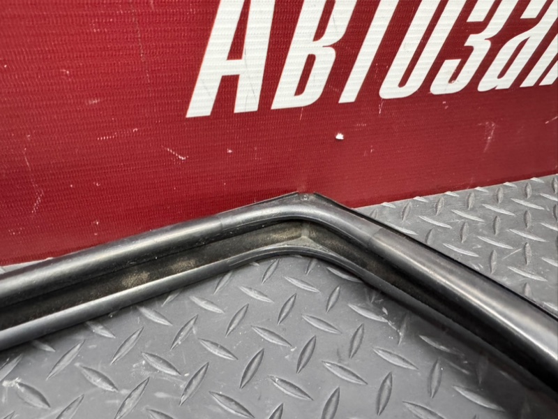 Уплотнитель   стекла