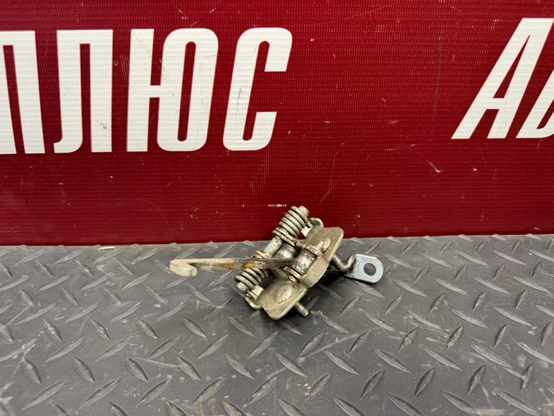 Ограничитель      двери