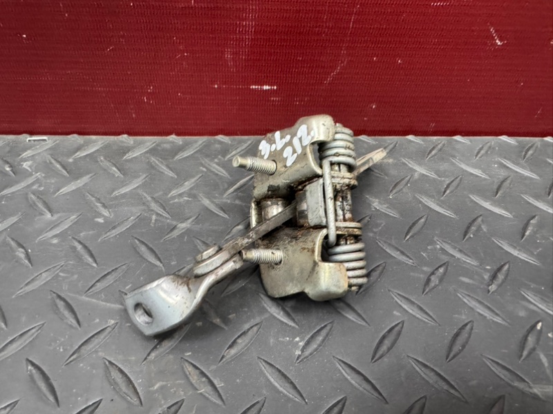 Ограничитель      двери