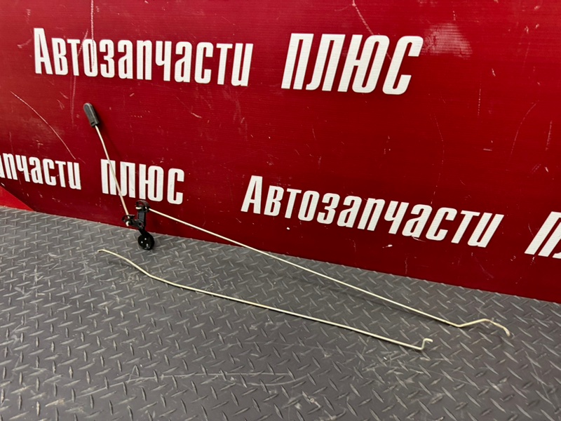 Тяга замка двери