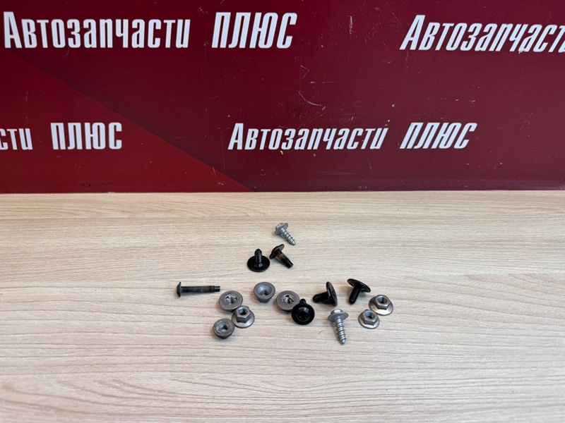 Крепеж двери