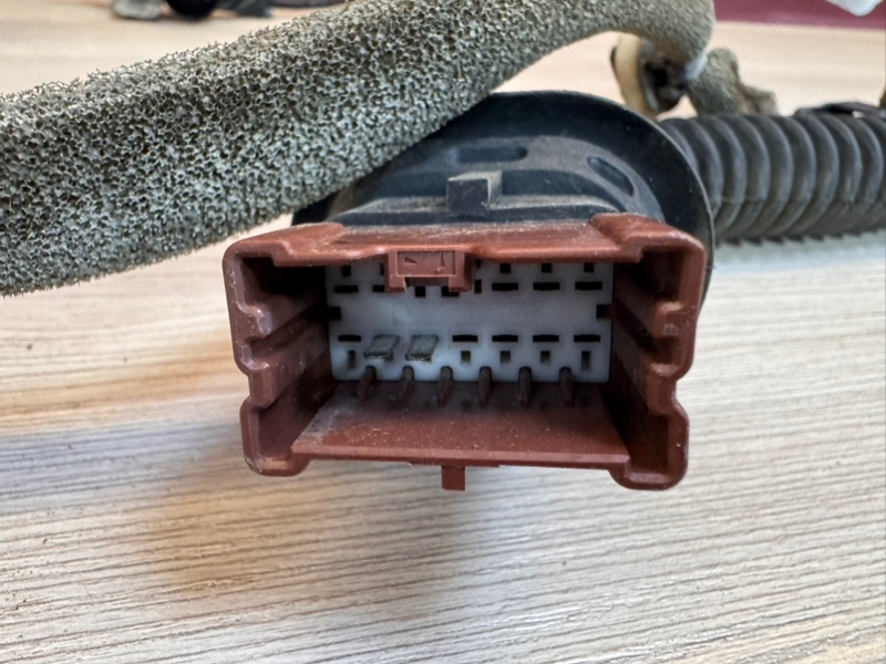 Проводка      двери