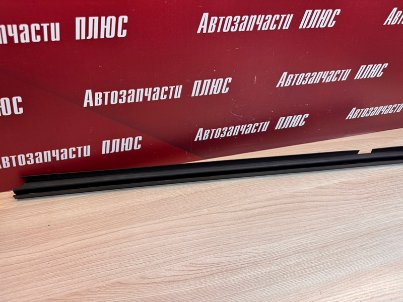 Уплотнитель стекла двери внутренний