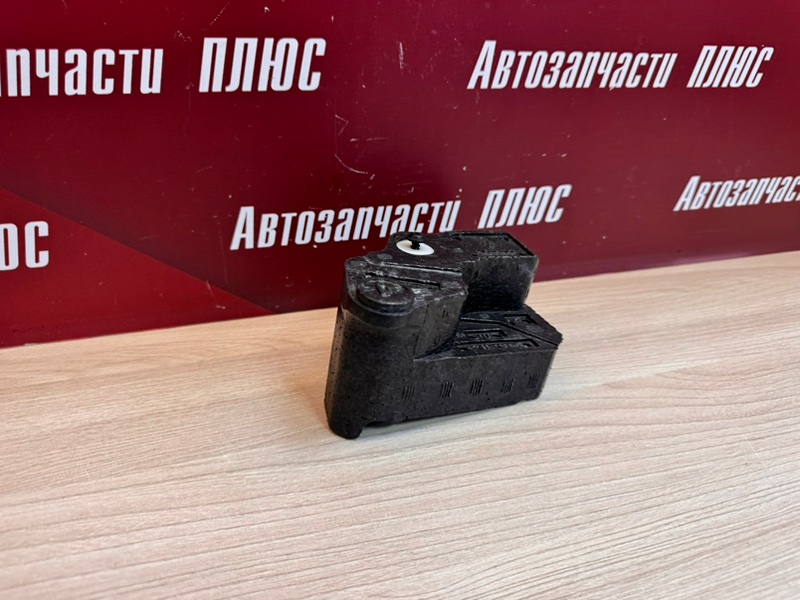 Абсорбер двери