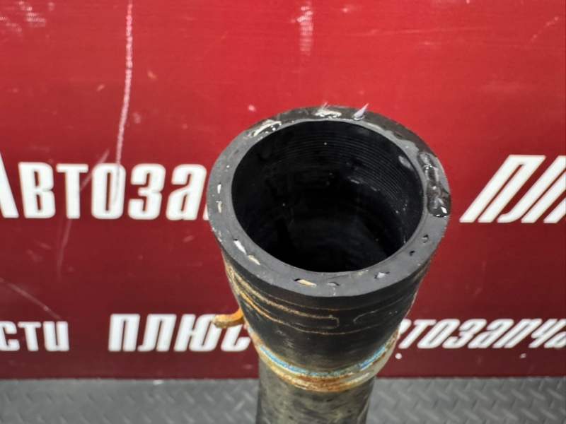 Патрубок радиатора