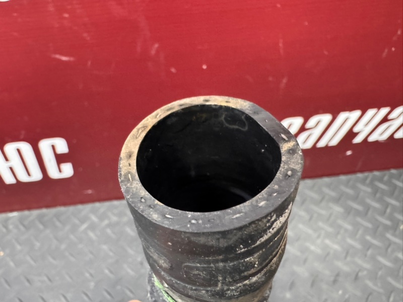 Патрубок радиатора