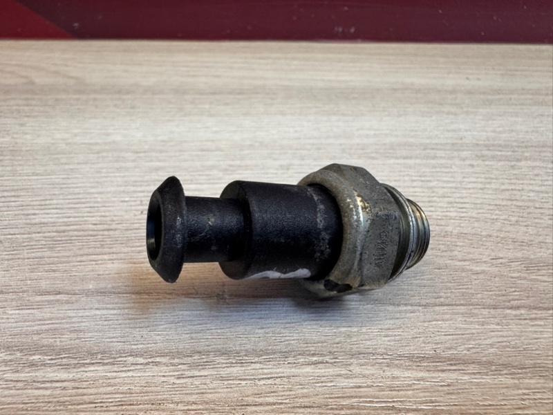 Датчик давления масла