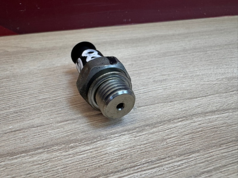 Датчик давления масла