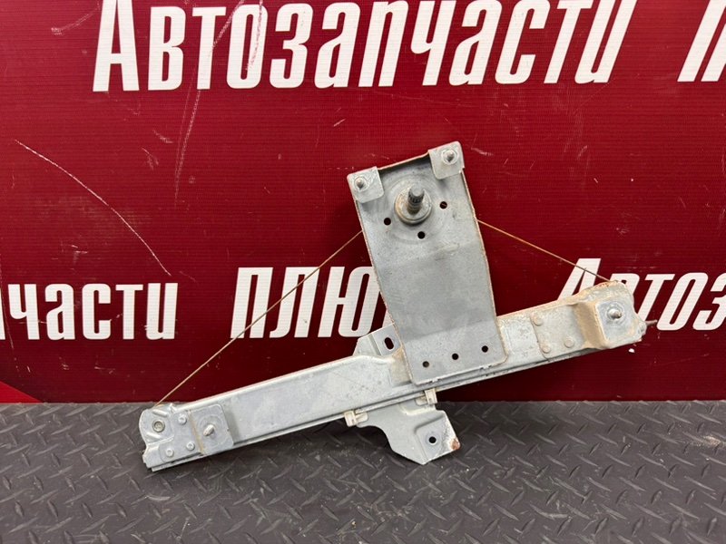 Стеклоподъемник    двери