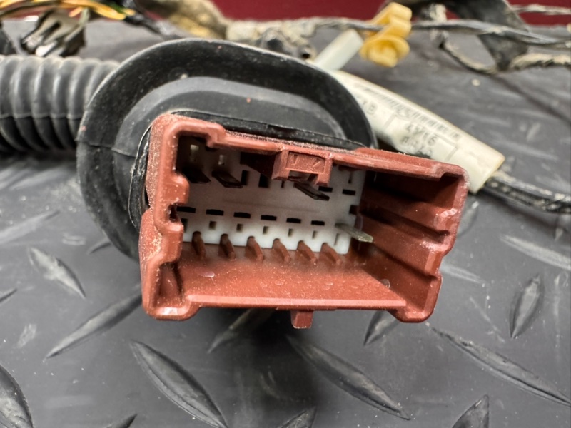 Проводка      двери