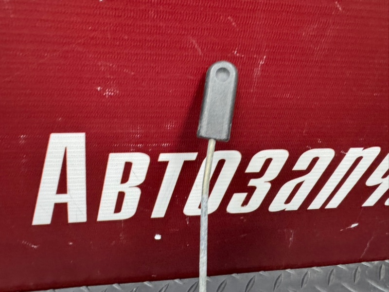 Тяга замка двери