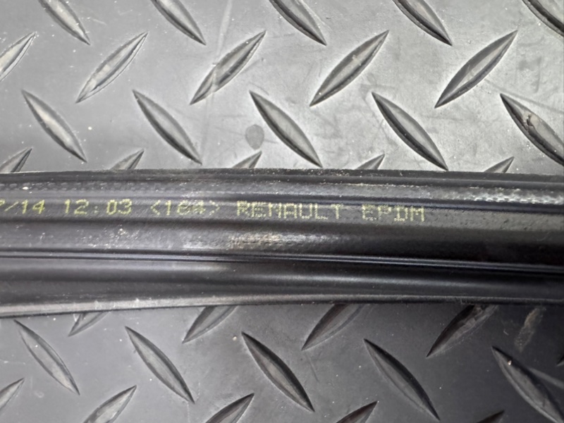 Уплотнитель   стекла