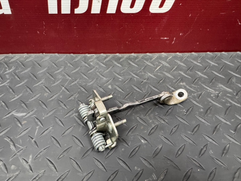 Ограничитель      двери