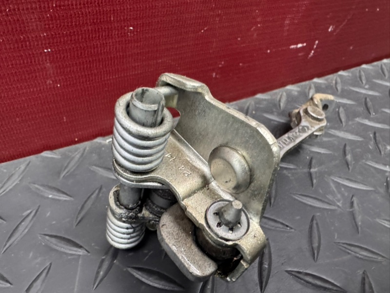 Ограничитель      двери