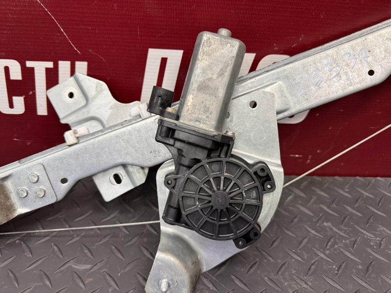 Стеклоподъемник    двери