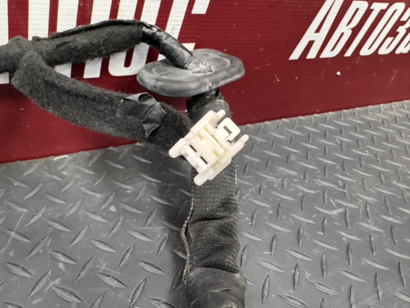 Проводка      двери