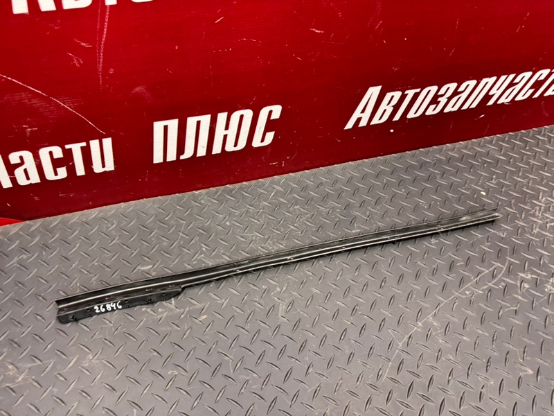 Уплотнитель      двери