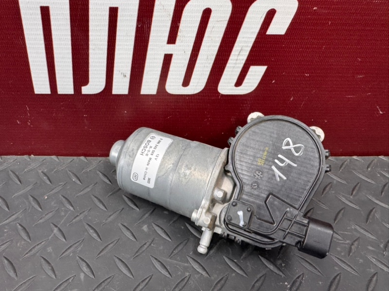 Мотор стеклоочистителя