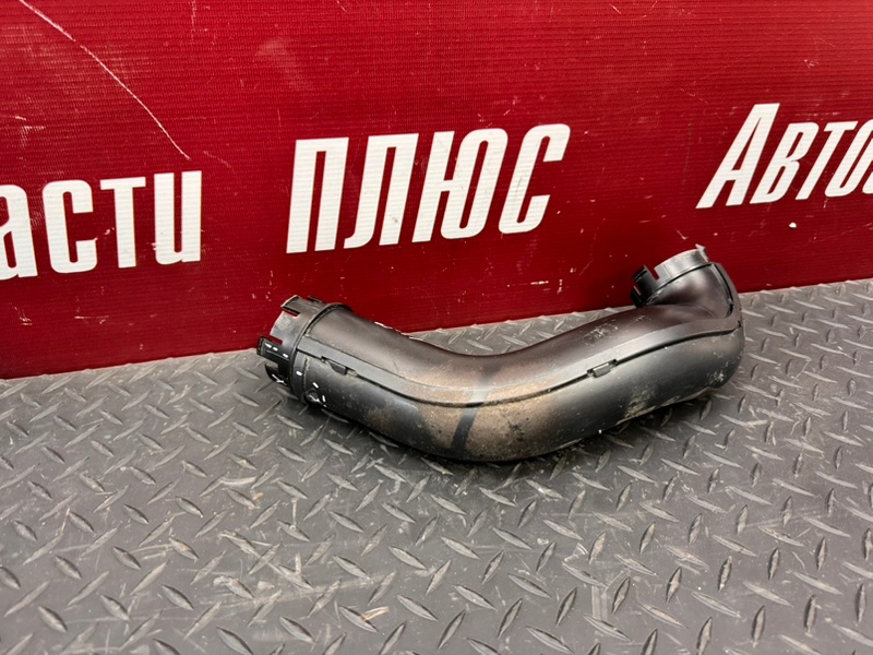 Патрубок воздушного фильтра