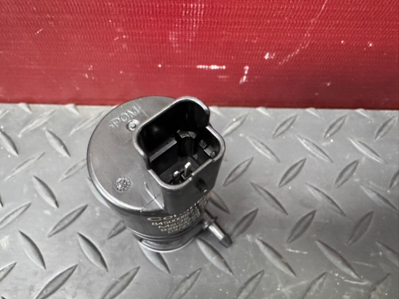 Моторчик бачка омывателя