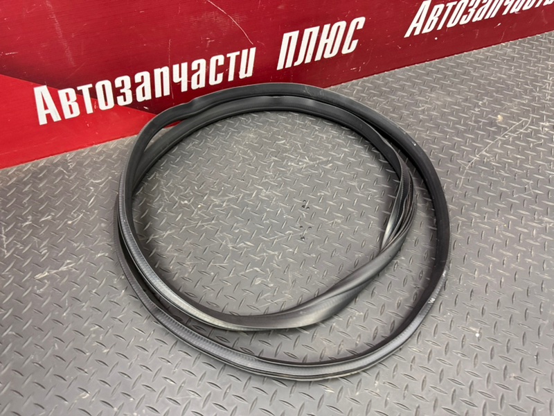 Уплотнитель      двери