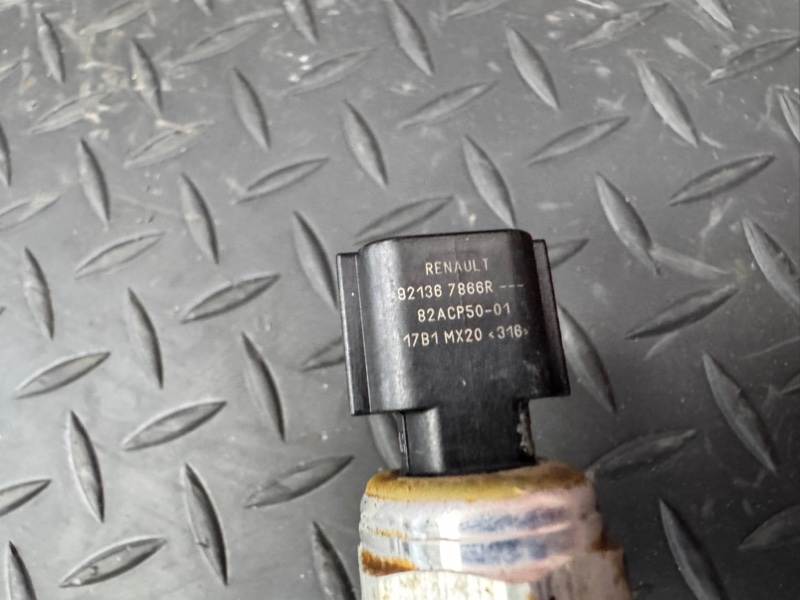 Трубка кондиционера с датчиком