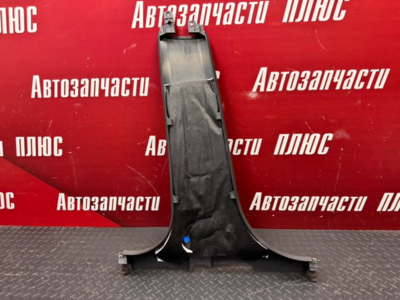 Обшивка средней стойки