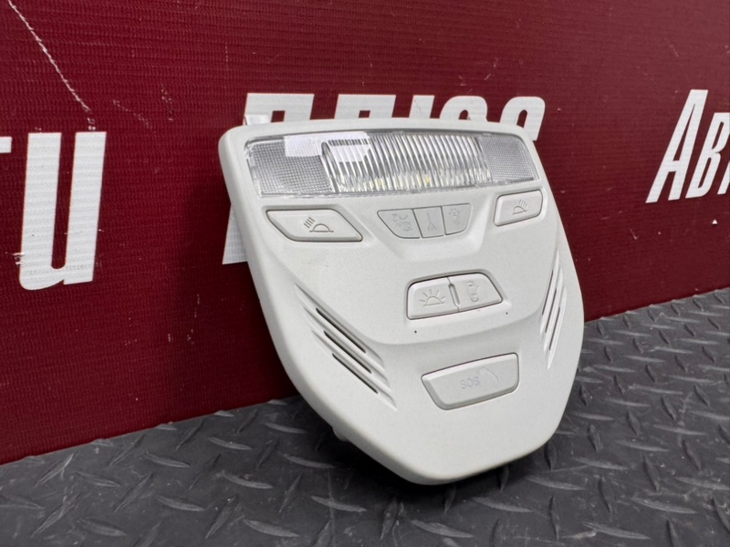 плафон освещения салона