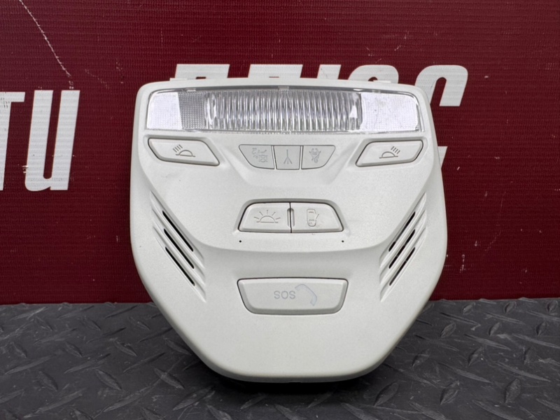 плафон освещения салона