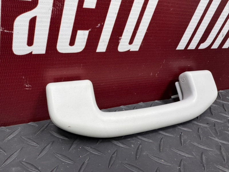 Ручка потолка