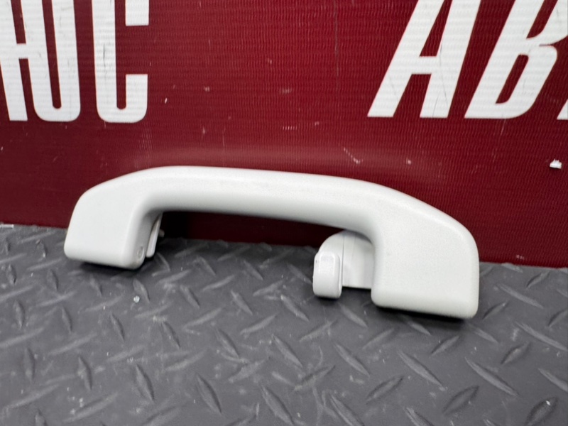 Ручка потолка