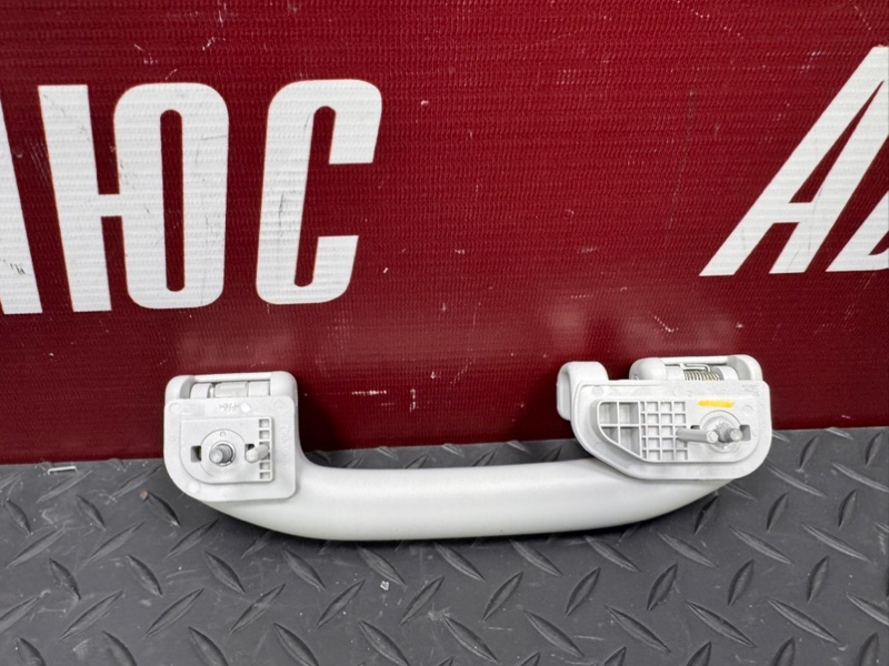 Ручка потолка