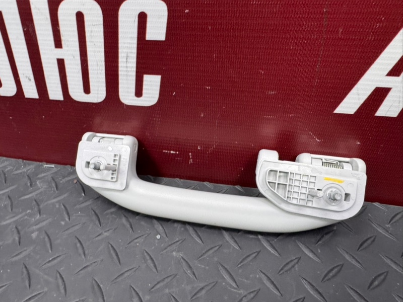 Ручка потолка