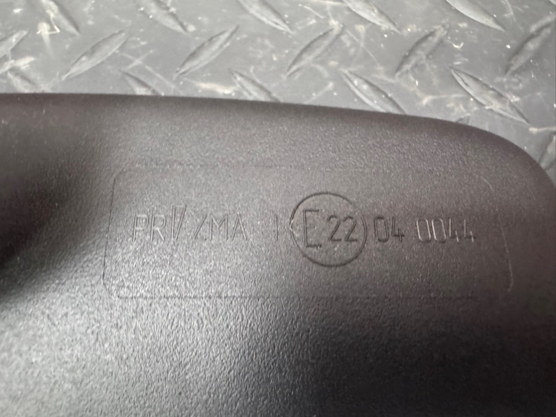 Зеркало салонное