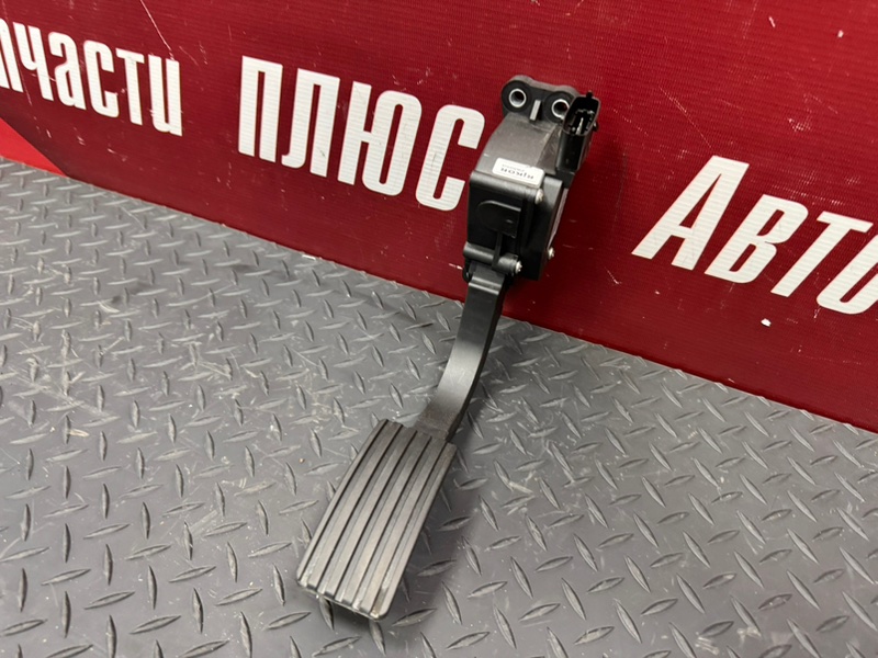 Педаль газа