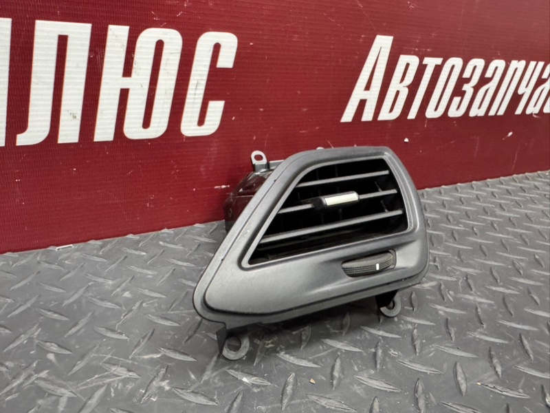 Воздушный дефлектор салона