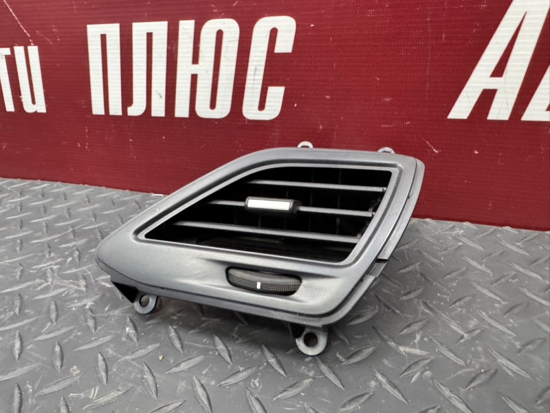 Воздушный дефлектор салона