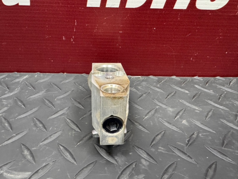 Клапан кондиционера