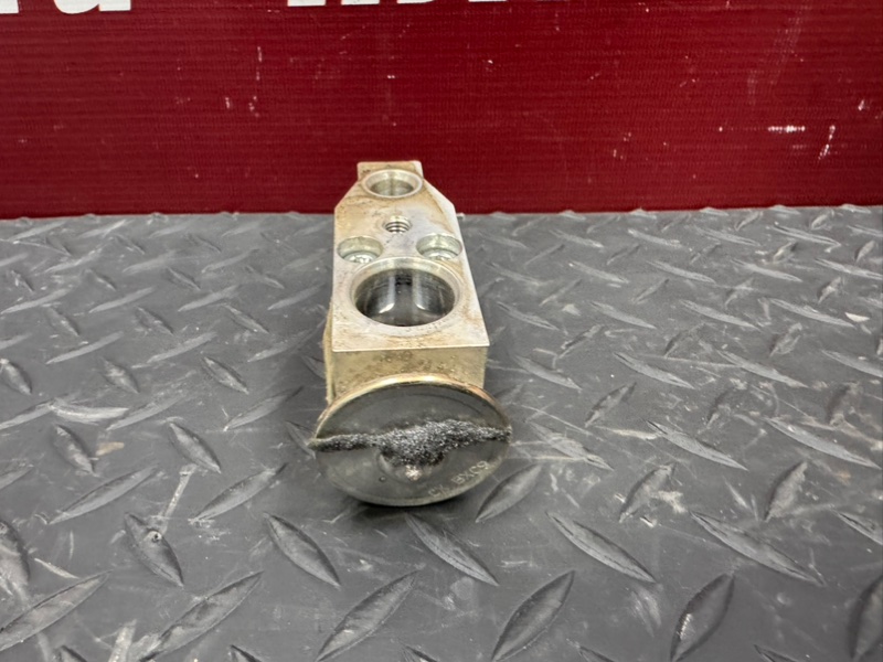 Клапан кондиционера