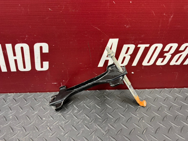 Крепление акб