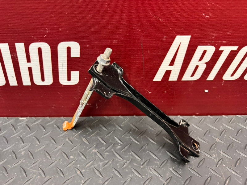 Крепление акб