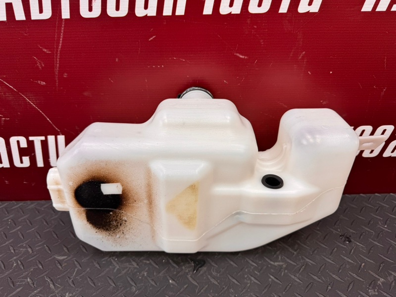 Бачок омывателя