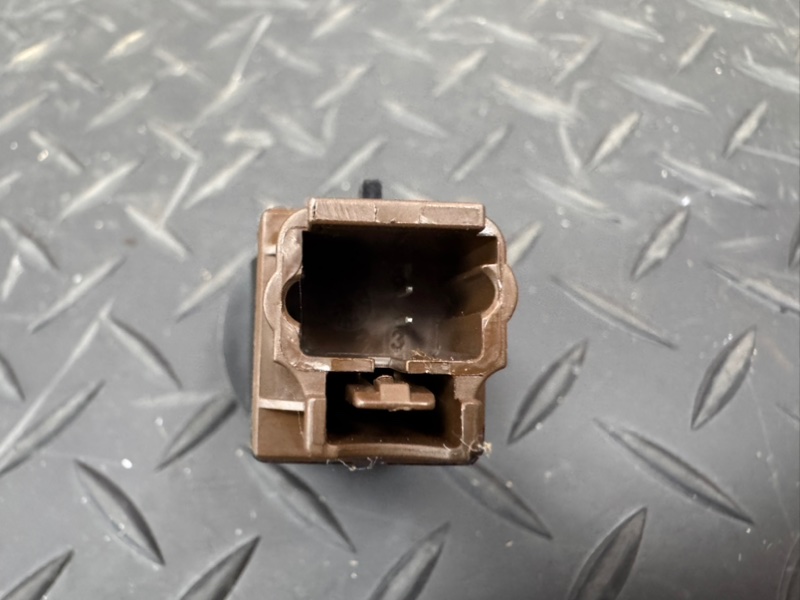 Выключатель подушки безопасности