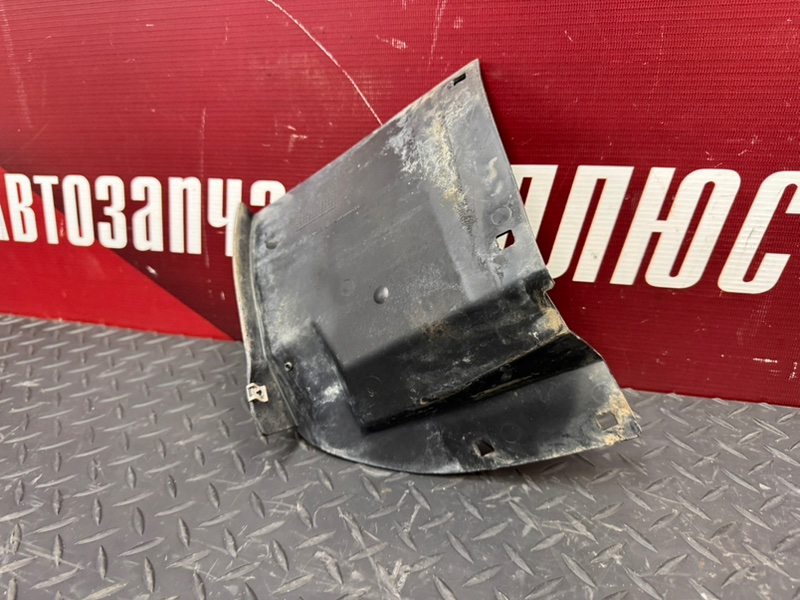 Щиток     крыла