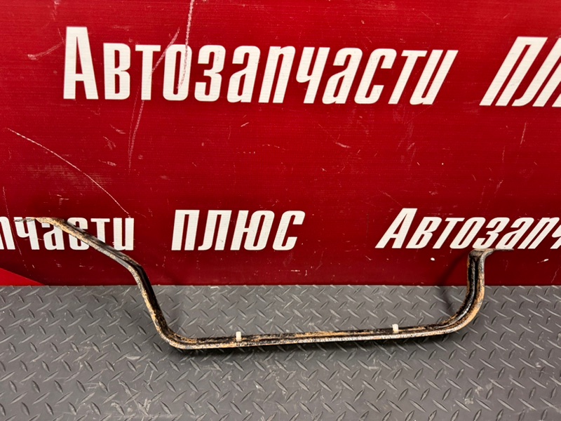 Крепление топливного бака