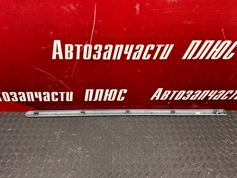 Молдинг     двери