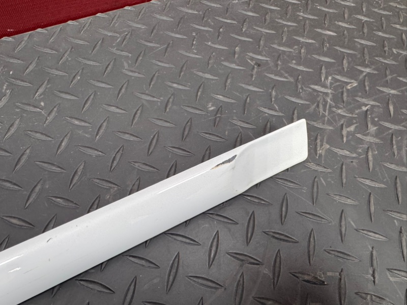 Молдинг     двери